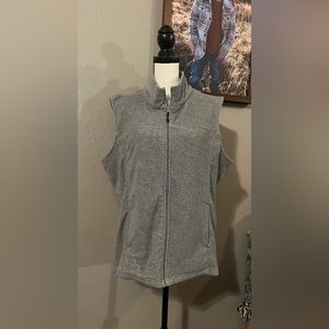 Women’s fleece style vest size 1X